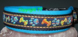 Halsband Knochen-Pfoten-Graffitti