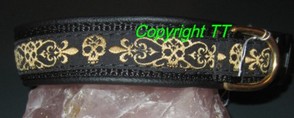 Halsband Skulls Fleur de Lis